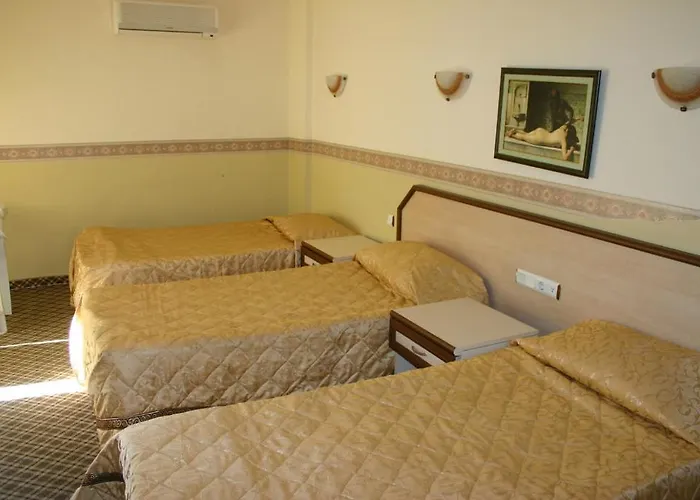 Kleopatra Saray 2* אלאניה