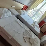 Kleopatra Saray Ξενοδοχείο 2*